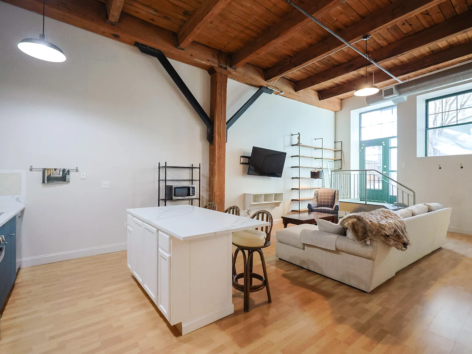 1 bed, 1014 sqft, $2,600 — Photo 4