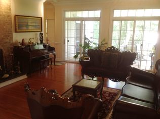 1-01 Saddle River Rd, Fair Lawn, NJ 07410