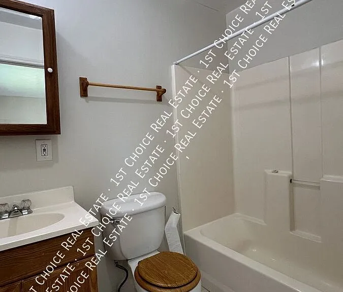1515 Illinois Ave — Photo 15