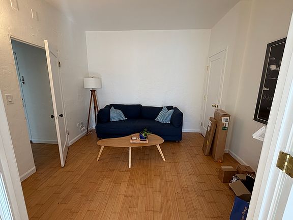 5th image of 1955 Chestnut St APT 204