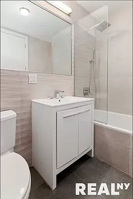 Rented by REAL New York | media 7