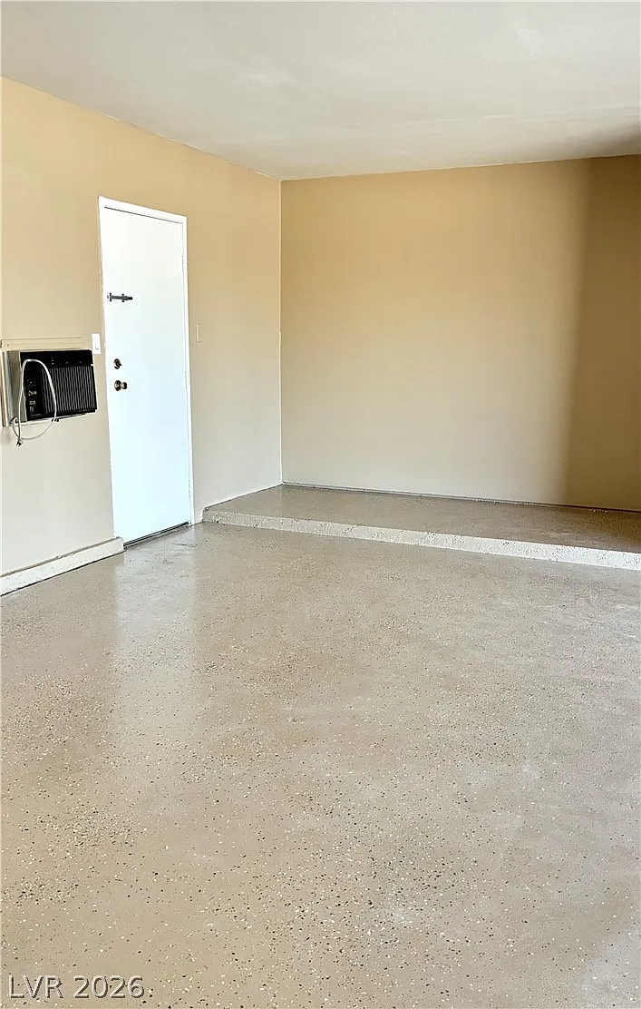 3 bed, 2.0 bath, 1194 sqft, $1,695 — Photo 3