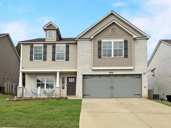 2745 Lily Cir, Northport, AL 35473