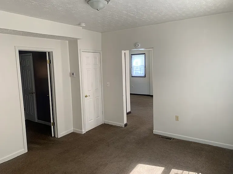 5001 McBride Ave — Photo 9