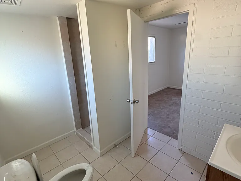 8018 E 3rd Ave — Photo 8