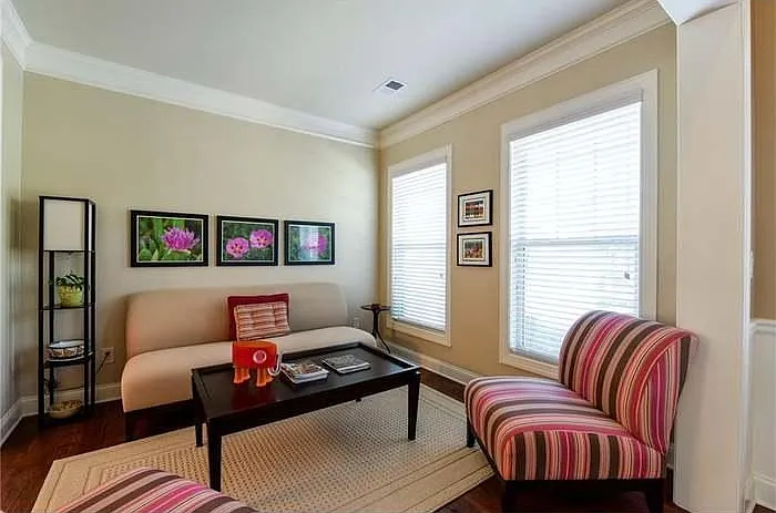 1470 Roswell Manor Cir — Photo 4
