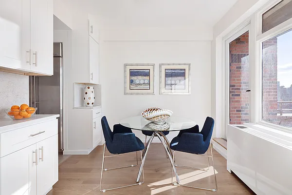 Rented by Compass | media 2