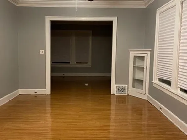 (undisclosed Address), Lakewood, OH 44107