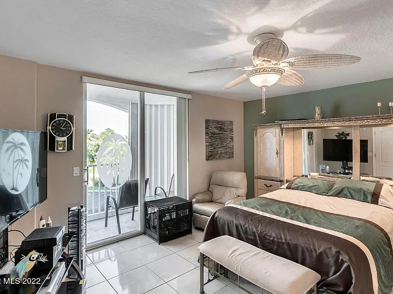811 Del Rio Way #201 — Photo 10
