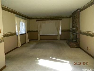 3rd image of 2934 Monticello Dr