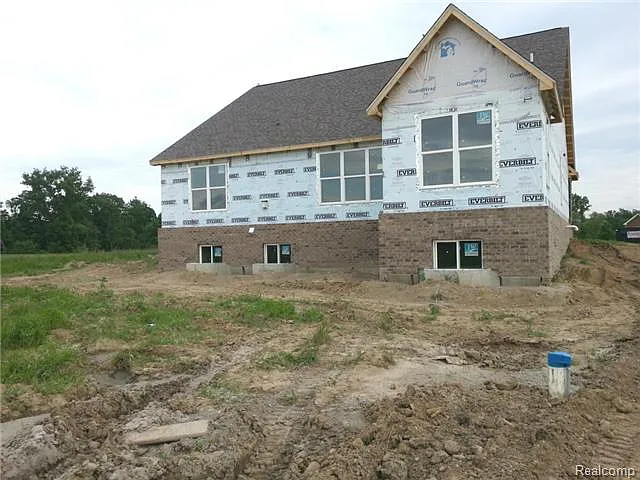 310 Lenox Ln photo 1