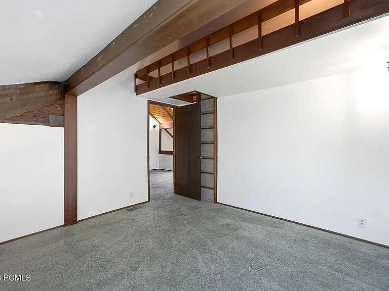 19 Payday Dr — Photo 30