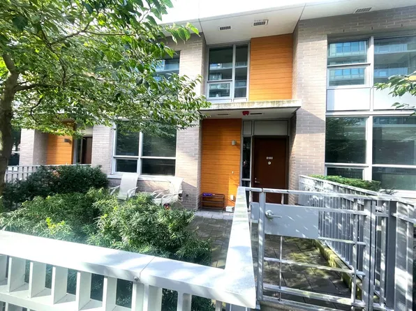 8180 Nunavut Ln, Vancouver, BC V5X 0E2