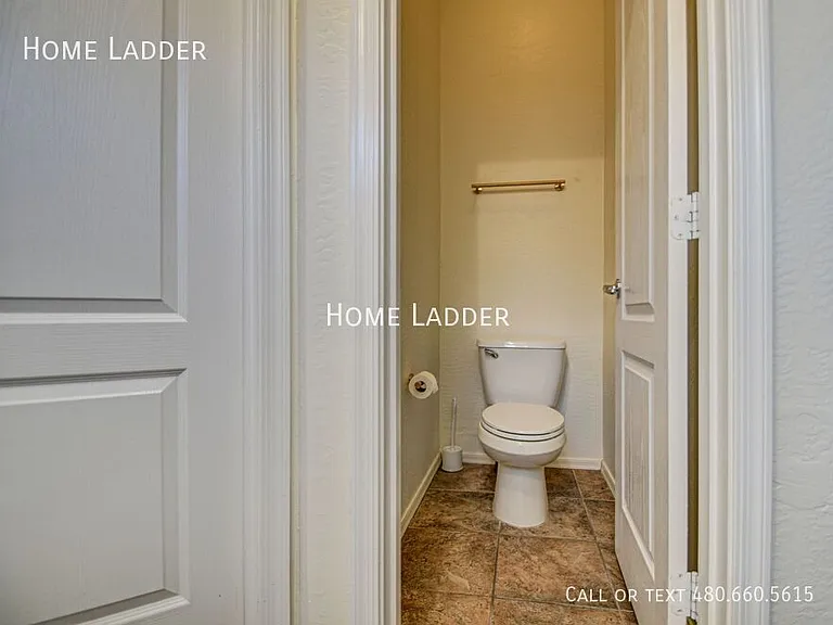 2250 E Deer Valley Rd #26 — Photo 19