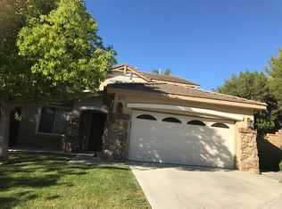 22910 Boxwood Ln, Saugus, CA 91390