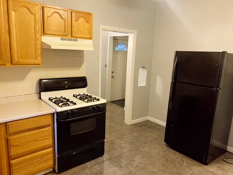 326 Merrimac St — Photo 8