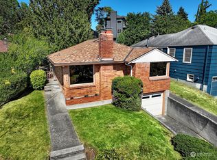 4818 University View Pl NE, Seattle, WA 98105