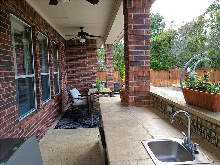 106 W Arbor Camp Cir — Photo 25