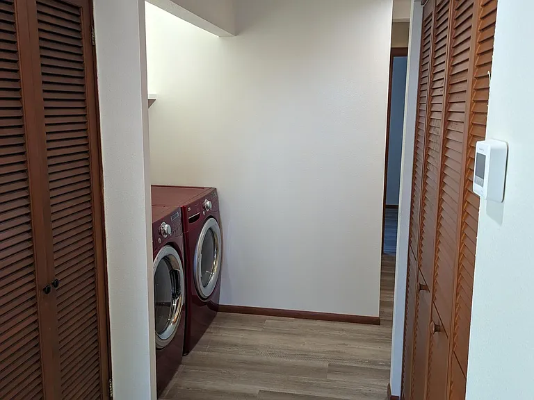 2136 NW Jetty Ave — Photo 8
