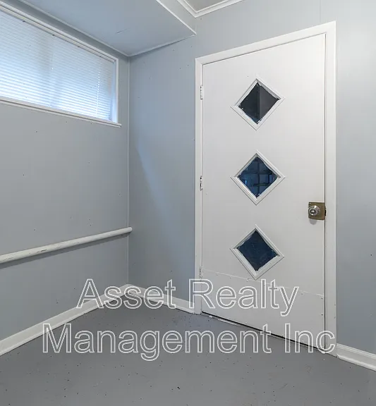 630 Colonial Dr — Photo 17