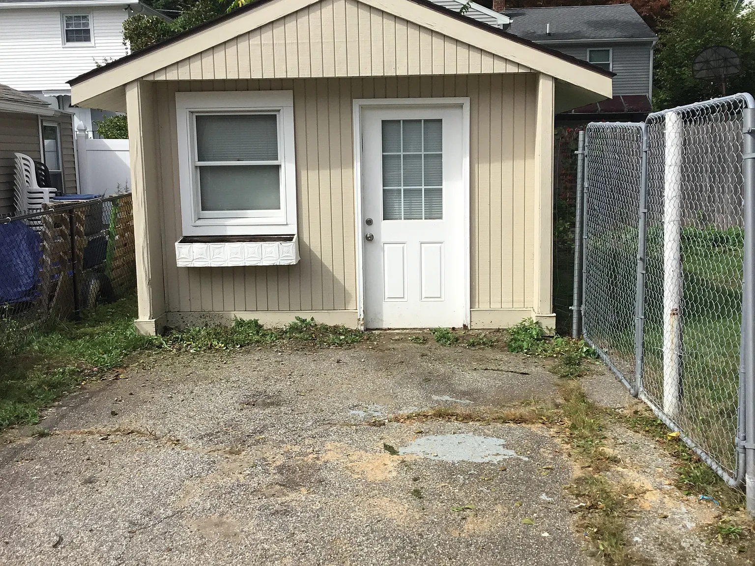 3 bed, 840 sqft, $1,950 — Photo 2