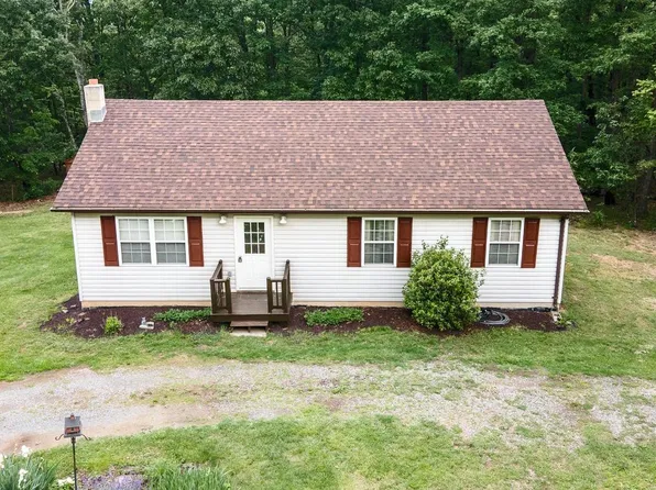 55 Ithica Ln, High View, WV 26808