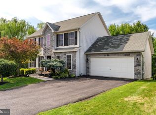 1863 Bradley Dr, Harrisburg, PA 17110
