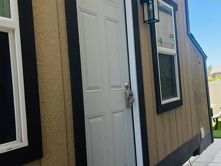 168 Yosemite Ave — Photo 9