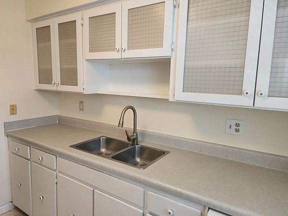 4th image of 14476 Reuter Strasse Cir #4