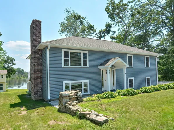 36 Birch Island Rd, Webster, MA 01570