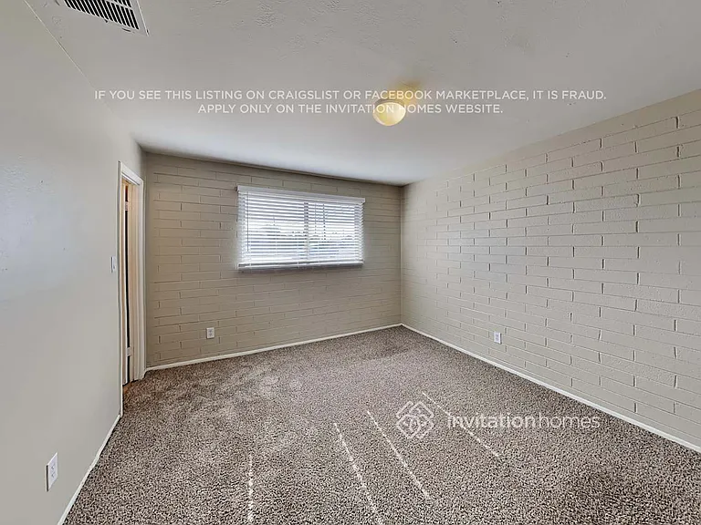 5849 N 62nd Dr — Photo 7