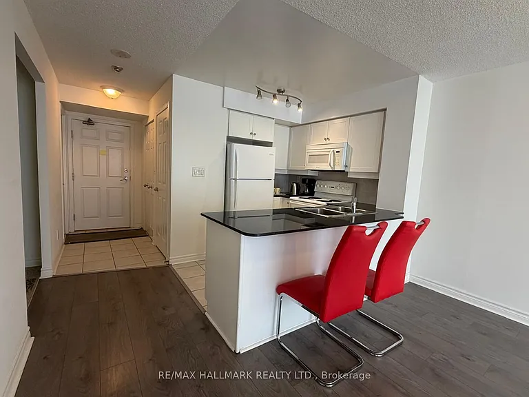 19 Barberry Pl #416 — Photo 11