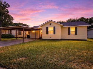 1807 Helena Ave, Nederland, TX 77627