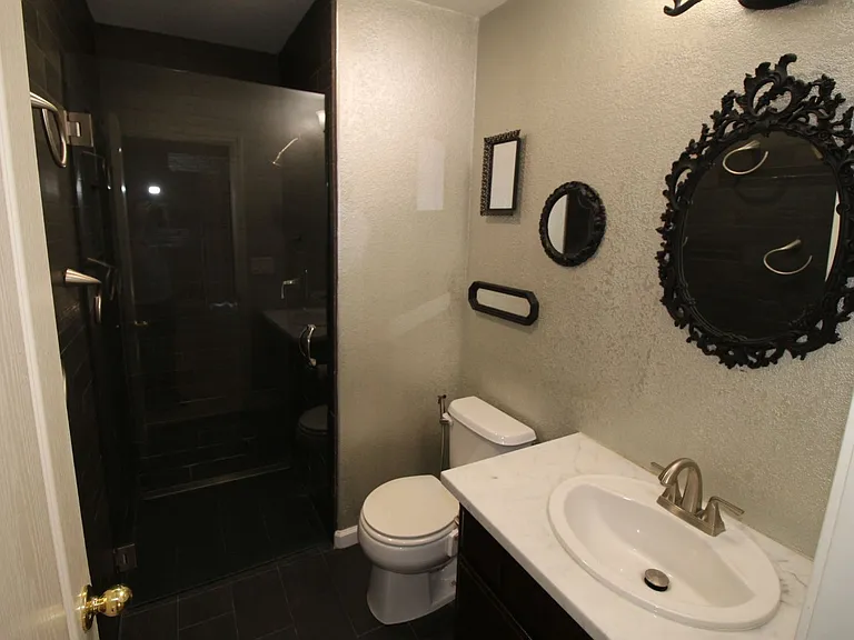 2542 E Omaha Ave — Photo 10