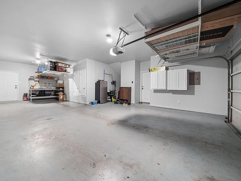 1512 Amelia Dr — Photo 29