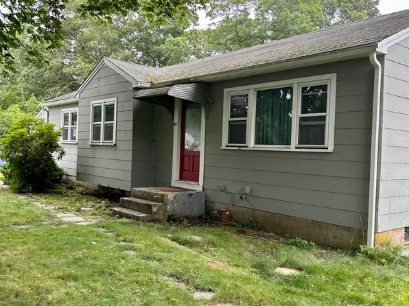 80 Seacoast Shores Boulevard, East Falmouth, MA 02536
