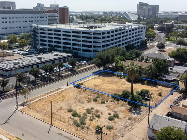 163 N Diana St #101, Fresno, CA 93701