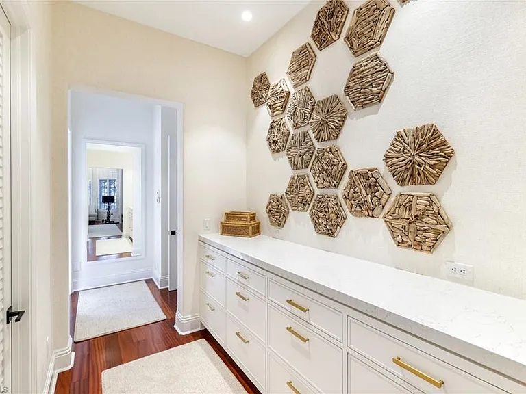 2904 Tiburon Blvd E — Photo 22