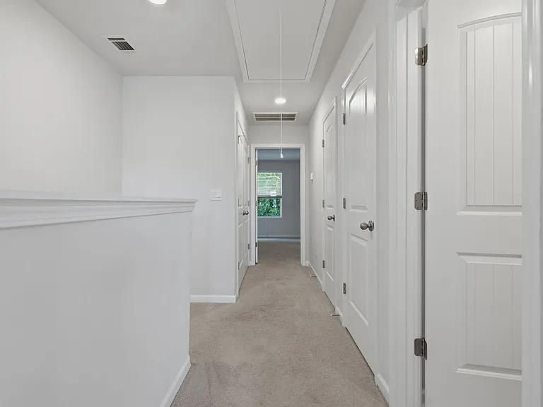 129 Cecil Rd — Photo 14