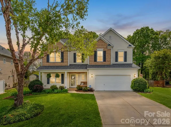 6135 Maple Leaf Ave, Harrisburg, NC 28075