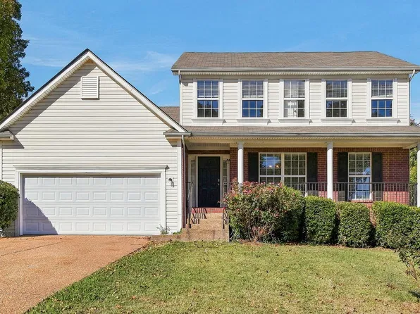 214 Briarcotes Cir, La Vergne, TN 37086