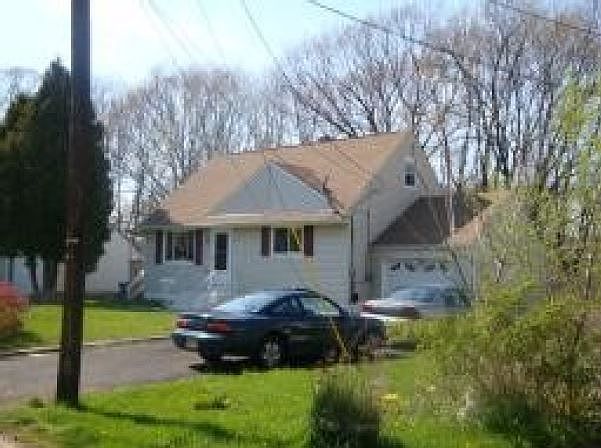 2nd image of 37 Cooper Ave