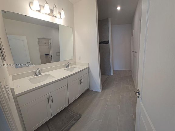3rd image of 10500 SW Vasari Way