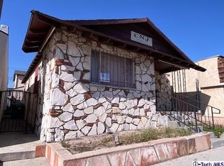 6851 Foothill Blvd, Tujunga, CA 91042