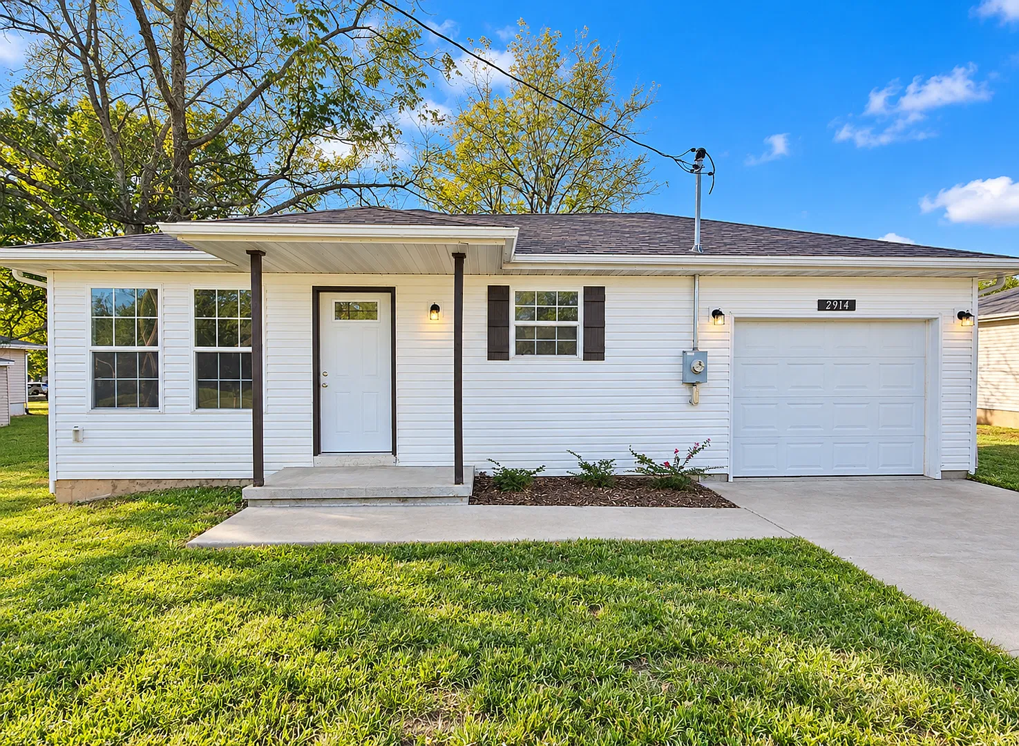 3 Bed | 1 Bath | 1 Car Garage Home! 1100 sqft located in Springfield! — Photo 1