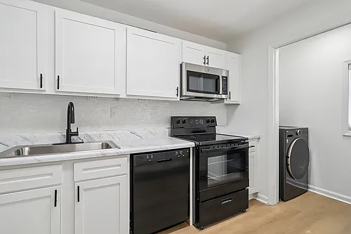 ReNew Chastain Photo 1