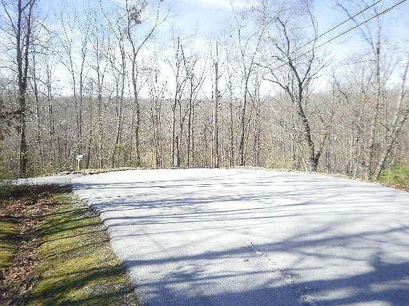 5th image of 114 Southgate Dr