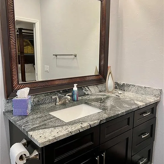 Tennessee St — Photo 31