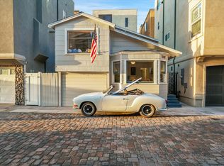 117 Surfside Ave #B, Surfside, CA 90743