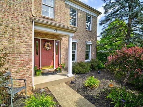 3rd image of 46 Westbury Ct